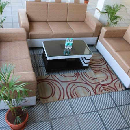 Hotel Prime Classic 샴샤바드 외부 사진