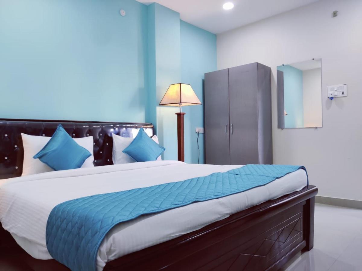 Hotel Prime Classic 샴샤바드 외부 사진