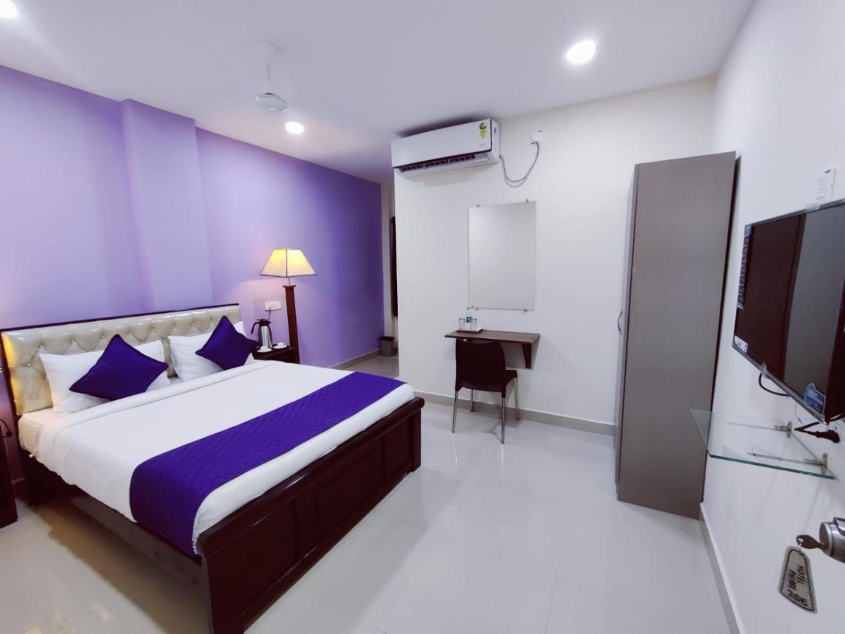 Hotel Prime Classic 샴샤바드 외부 사진