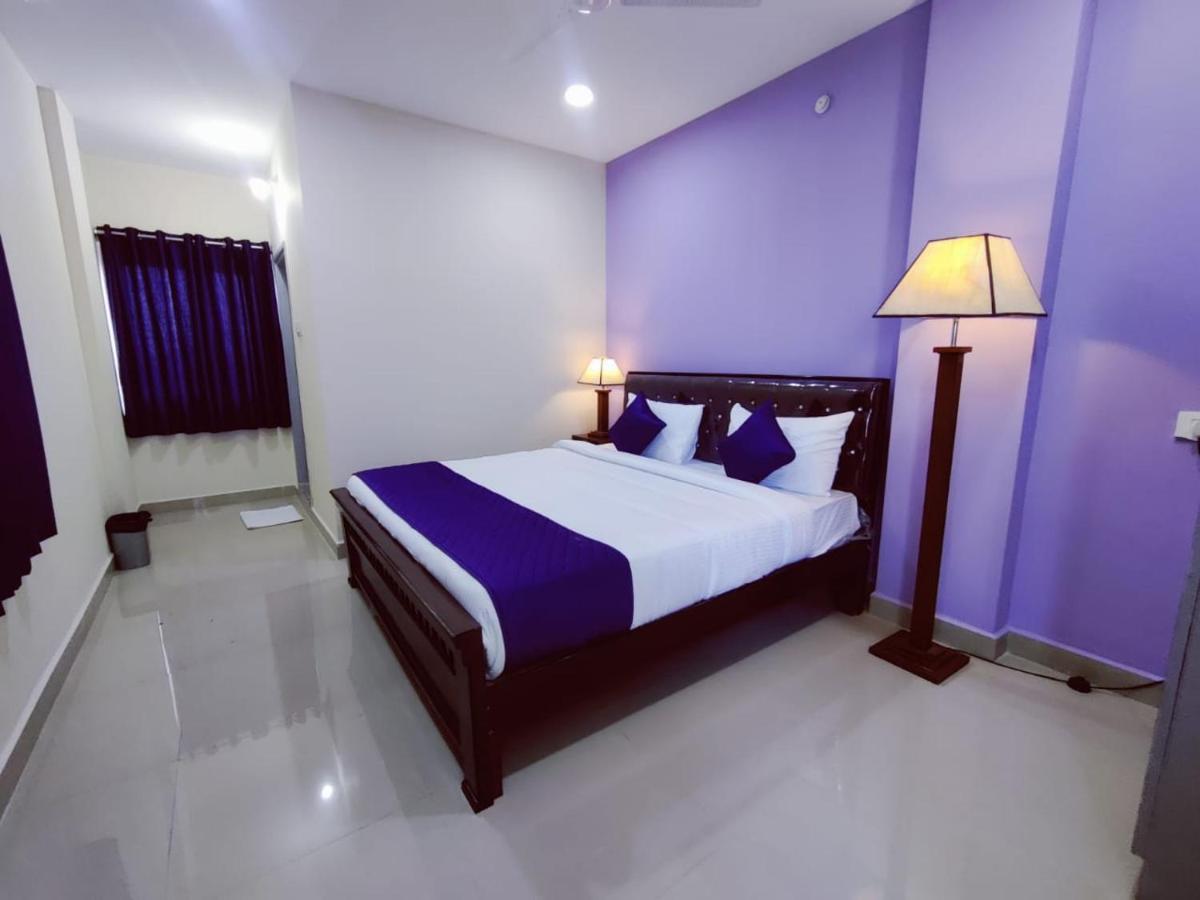 Hotel Prime Classic 샴샤바드 외부 사진