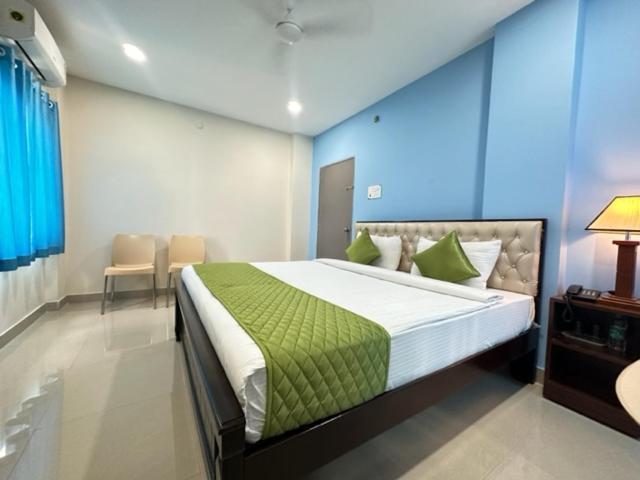 Hotel Prime Classic 샴샤바드 외부 사진